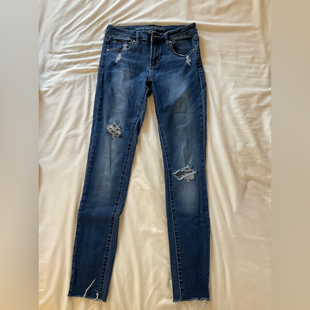 Ripped Skinny Jeans